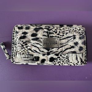 KENNETH COLE REACTION WALLET